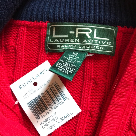Cable knit red zip up jacket - Picture 2 of 2